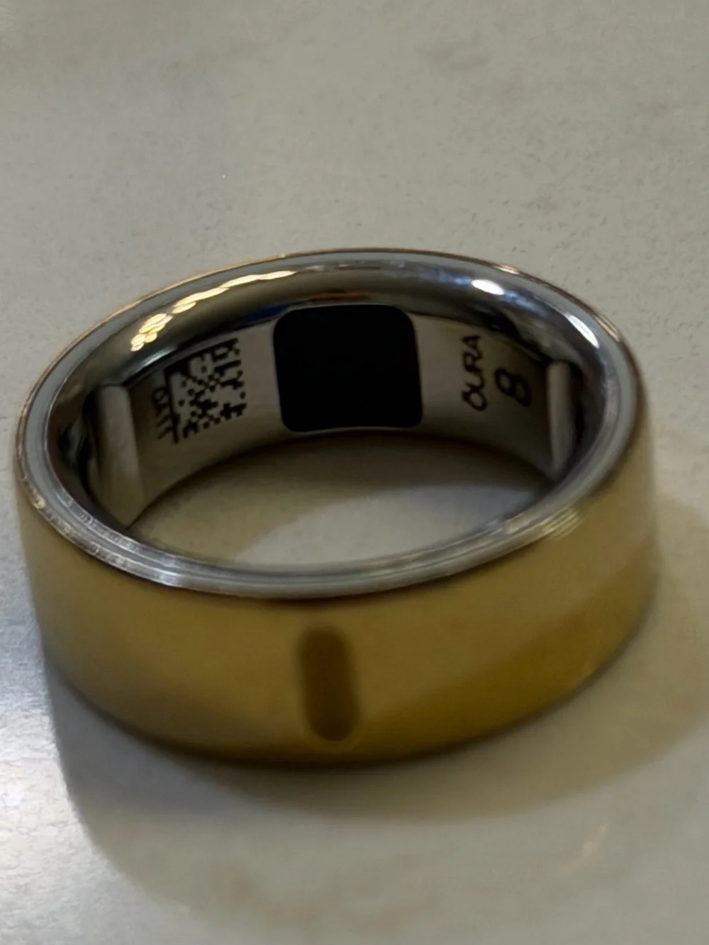 Oura Ring 4 in Gold, Size 8